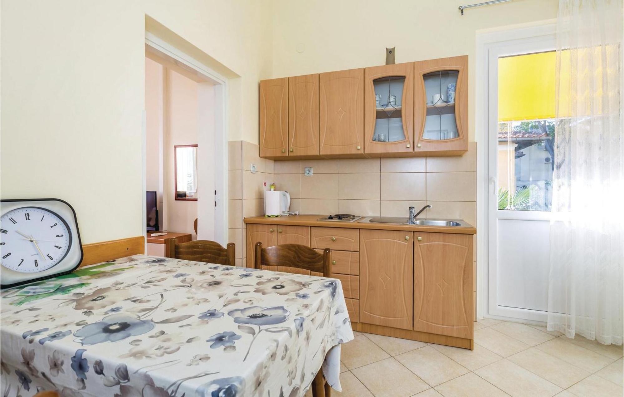 Stunning Apartment In Lovran With Kitchen Экстерьер фото